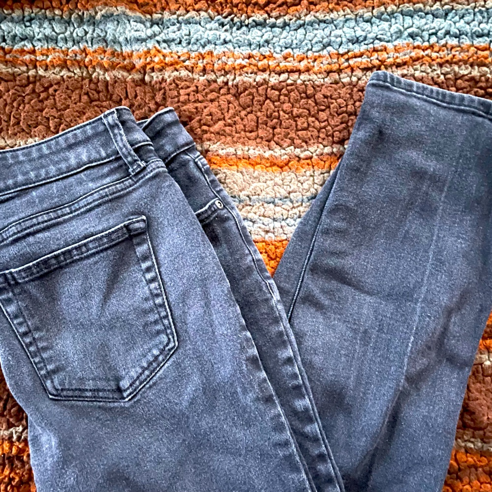 ST JOHNS BAY straight leg jeans / Size 10